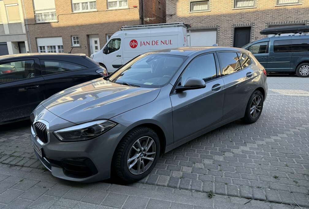 BMW 116iA
