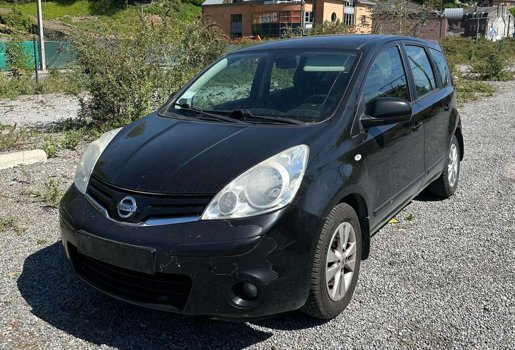 Nissan 1.4i Acenta