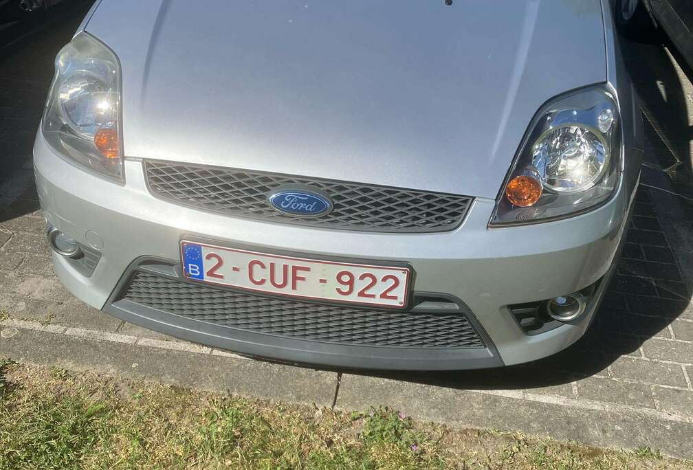 Ford Courier