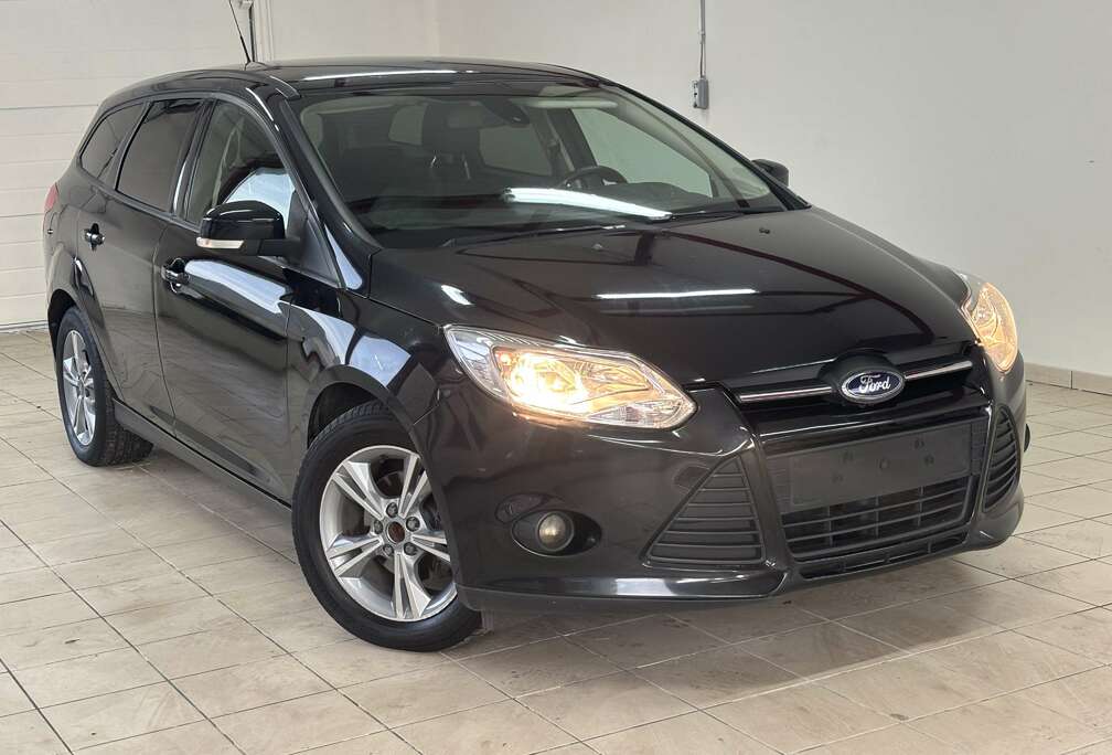 Ford 1.0 EcoBoost Titanium * 12 Mois De Garantie *
