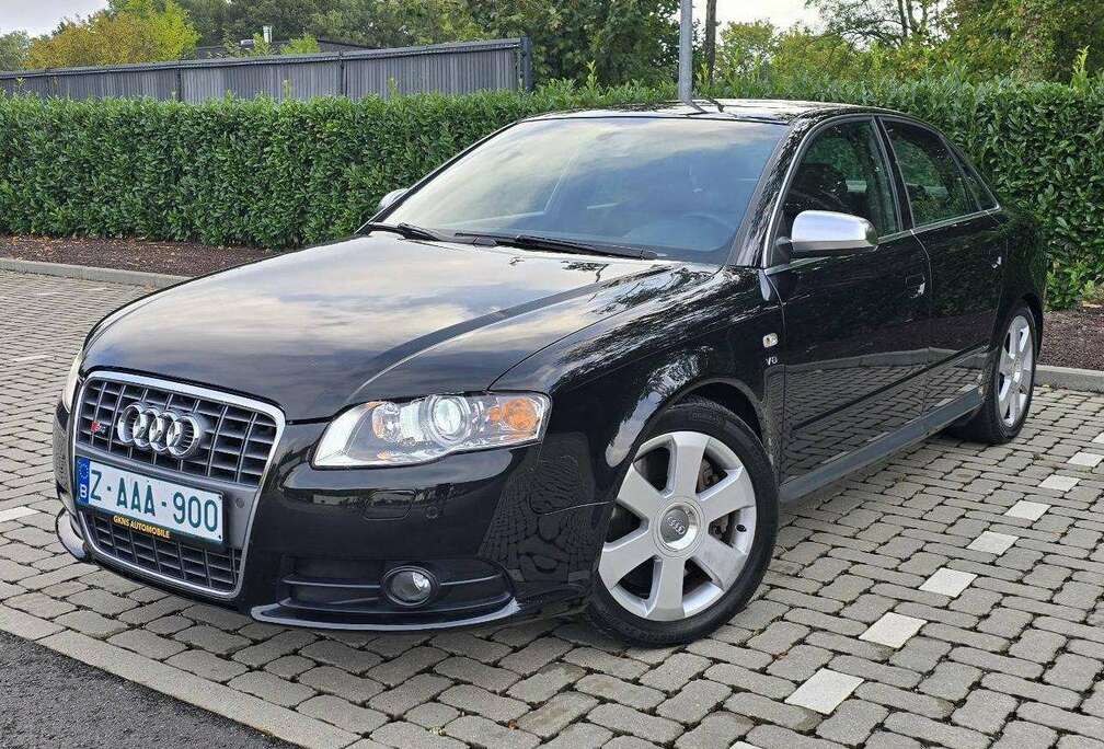 Audi S4 4.2i V8 40v Quattro Tiptronic