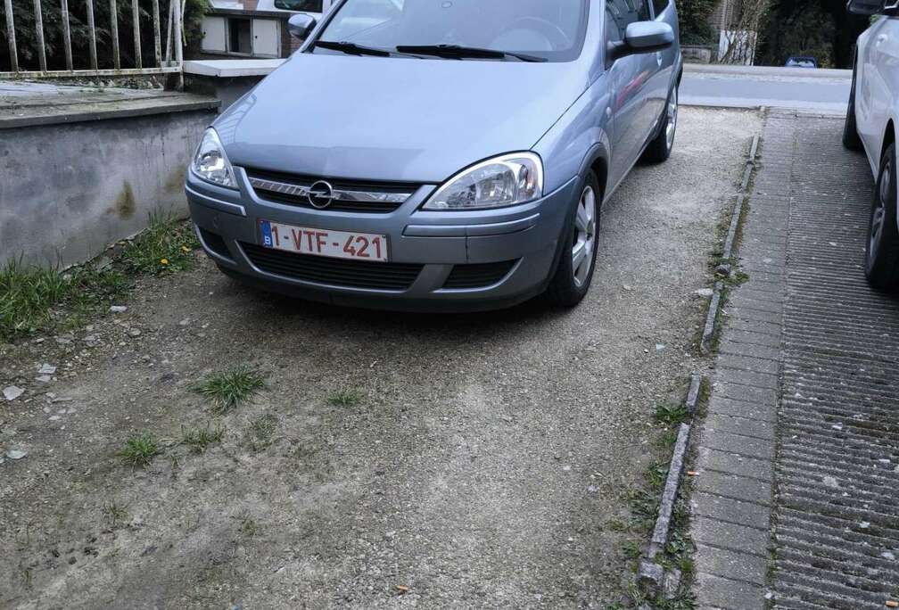Opel 1.2 16V Cosmo