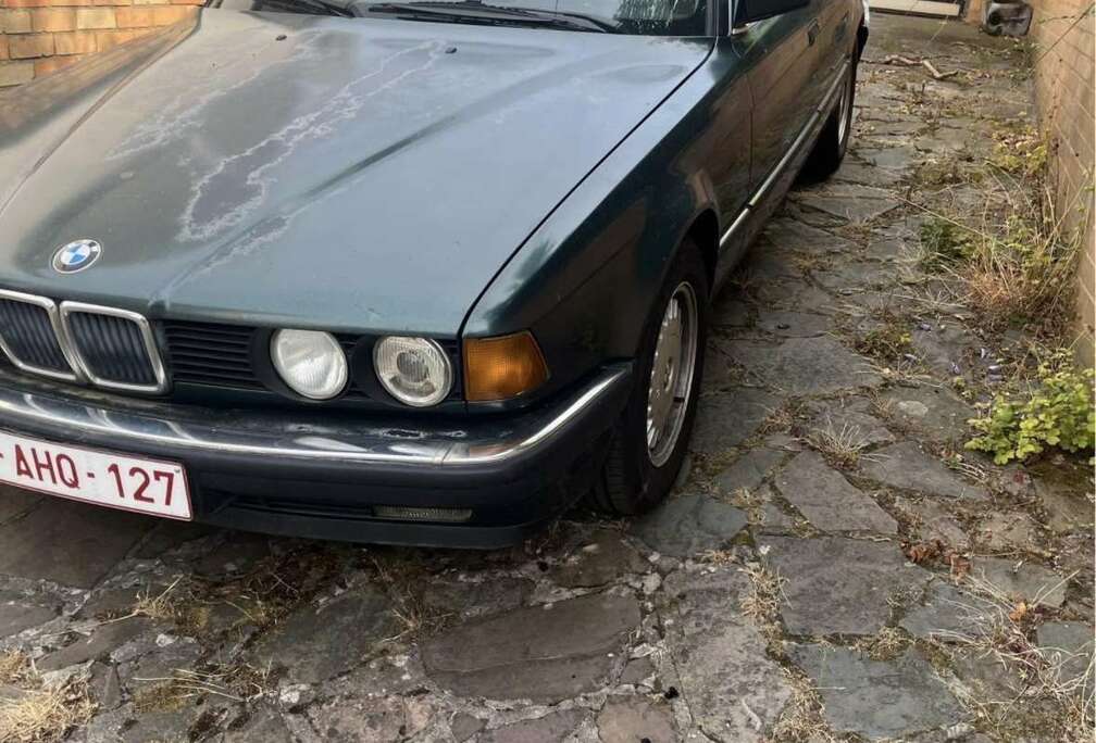BMW 730i
