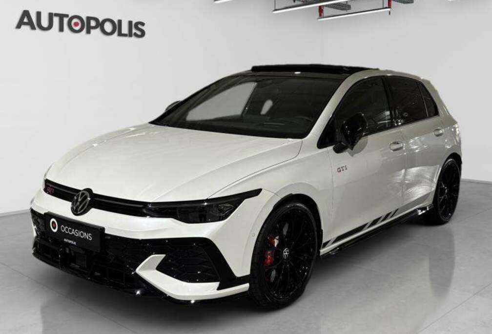 Volkswagen GTI Clubsport 300PS AKRAPOVIC