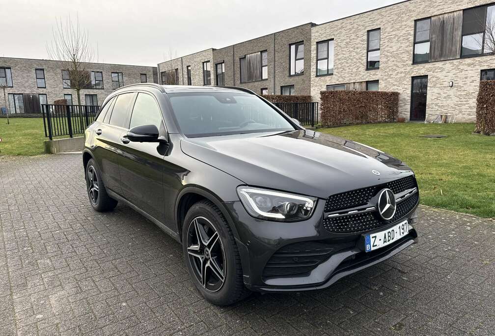 Mercedes-Benz GLC 200 d AMG-line FULL OPTIONS