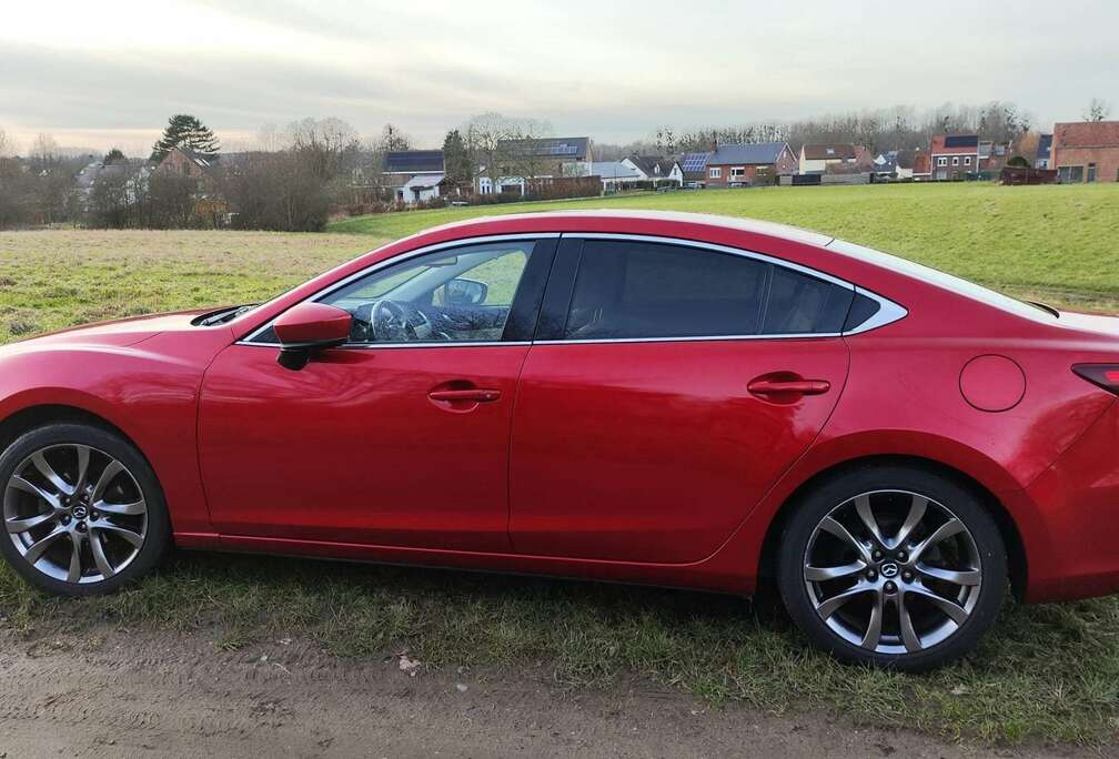 Mazda 6 SKYACTIV-D 175 Drive i-ELOOP Sports-Line