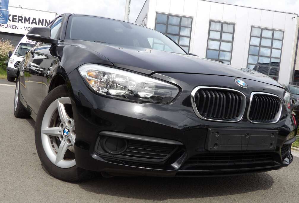 BMW 116i - net groot onderhoud gehad + remmen en remchijven.