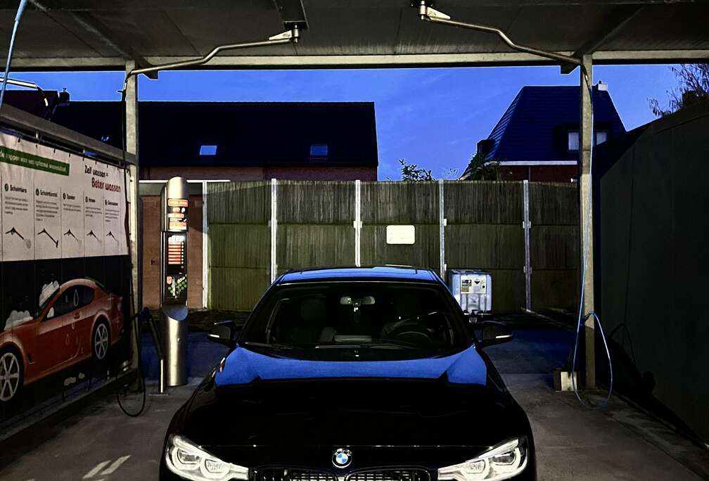 BMW 330e iPerformance Advantage