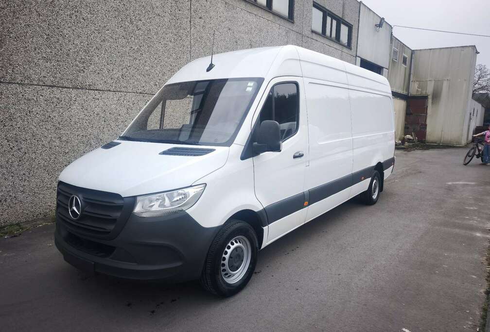 Mercedes-Benz 516 CDI Extralang HA 7G-TRONIC Plus