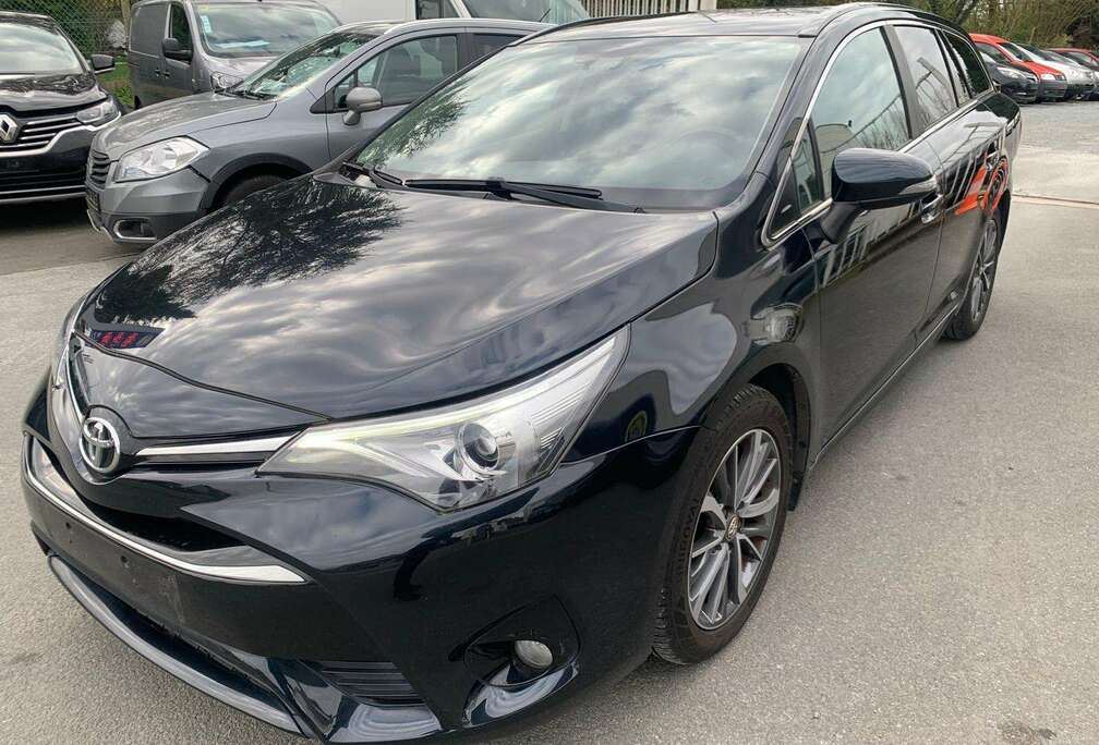 Toyota Avensis SW 2.0 D-4D Business Executive