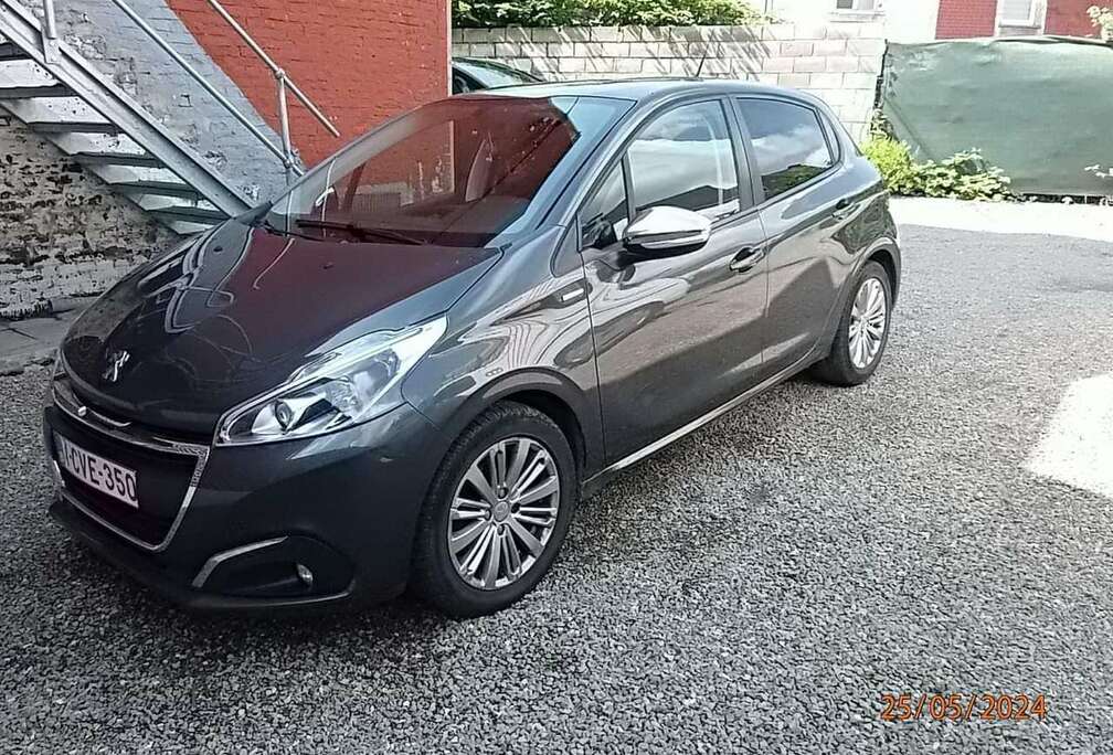 Peugeot 208+1.6+BlueHDi+Style