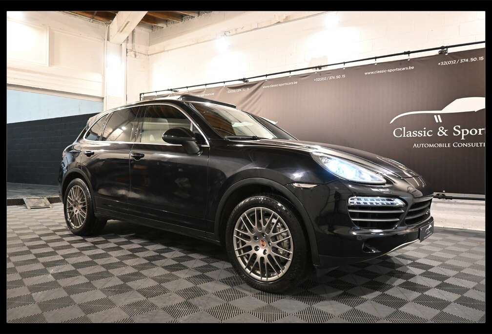 Porsche 3.0i V6 Hybrid Tiptronic S / PANO / XENON / CAMERA