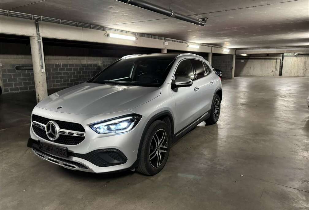 Mercedes-Benz e PHEV Luxury Line