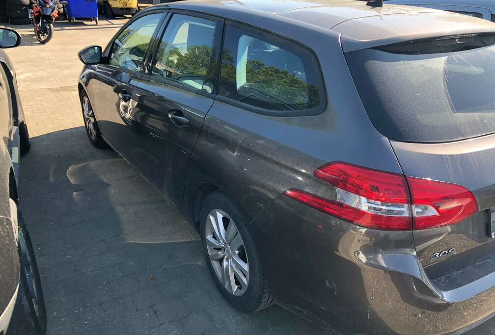 Peugeot 308 SW 1.2 PureTech Access STT