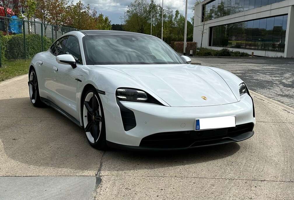 Porsche Taycan 4S