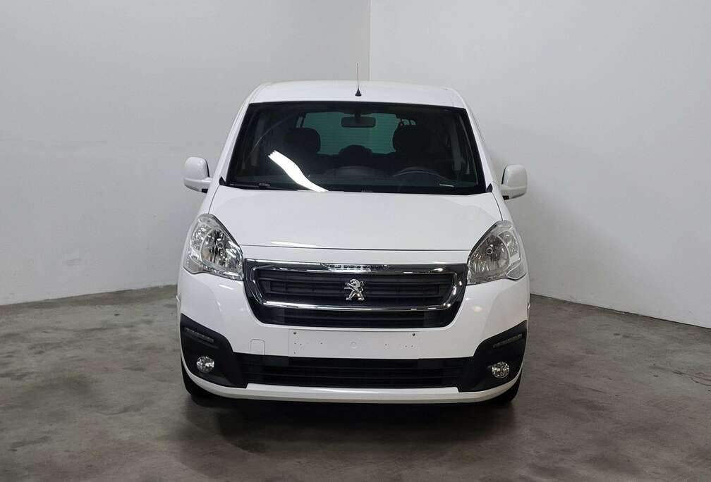 Peugeot 1.6 Hdi * CARPLAY * CAMERA * AIRCO *