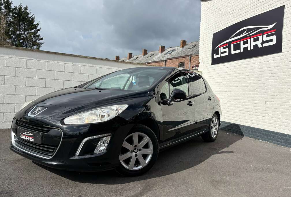 Peugeot 1.6 e-HDi*GPS*PDC*ATTACHE REMORQUE*SEMI CUIR*AIRCO
