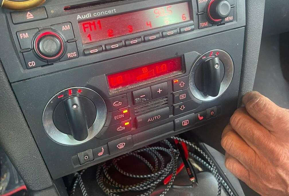 Audi 1.6i 16v FSI Ambiente