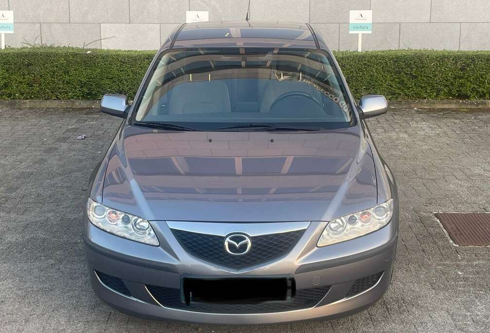 Mazda 1.8i 16v Si