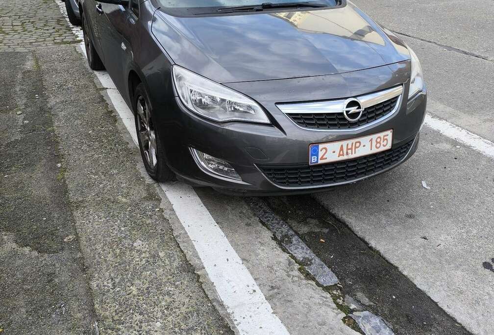Opel Astra 1.4i Cosmo Easytronic