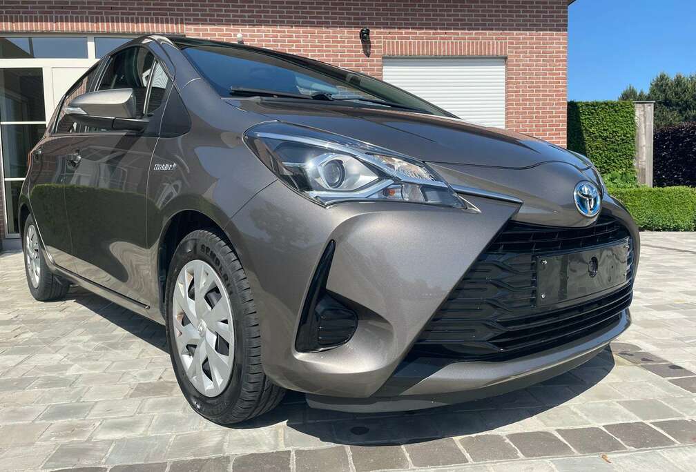 Toyota Yaris 1.5i Dual VVT-iE Comfort CVT