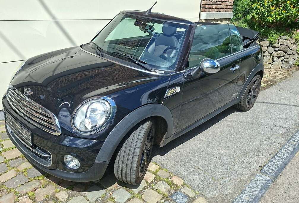 MINI Mini Cooper cabriolet 1.6i 10.2010 168.000 km