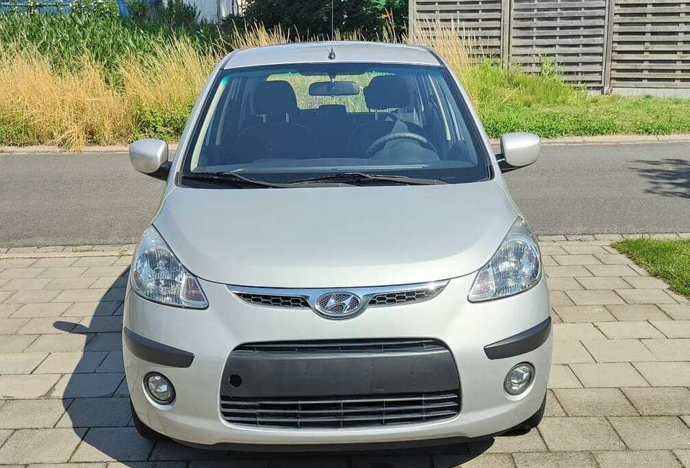 Hyundai 1.1i Lounge