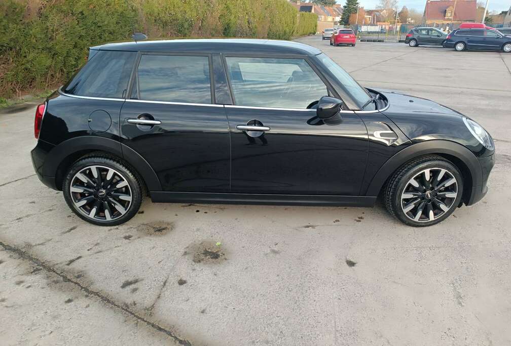 MINI Hatch 5 Portes 102 ch Yours