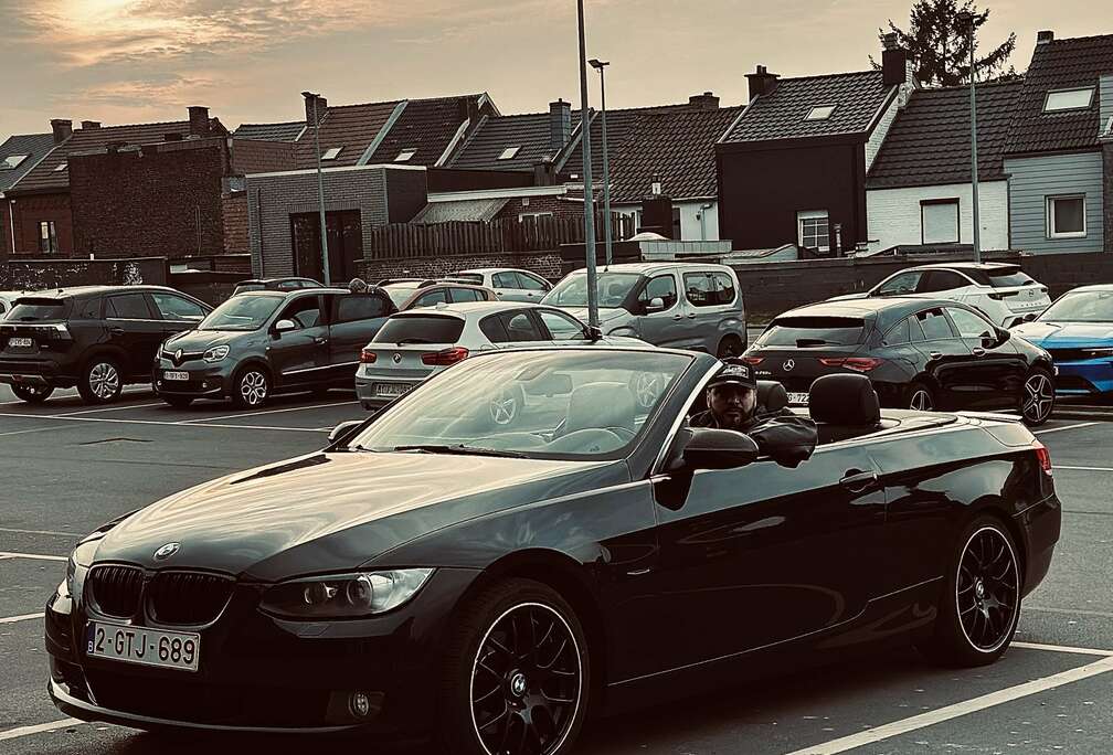 BMW 320i Cabrio Prête à Immatriculée