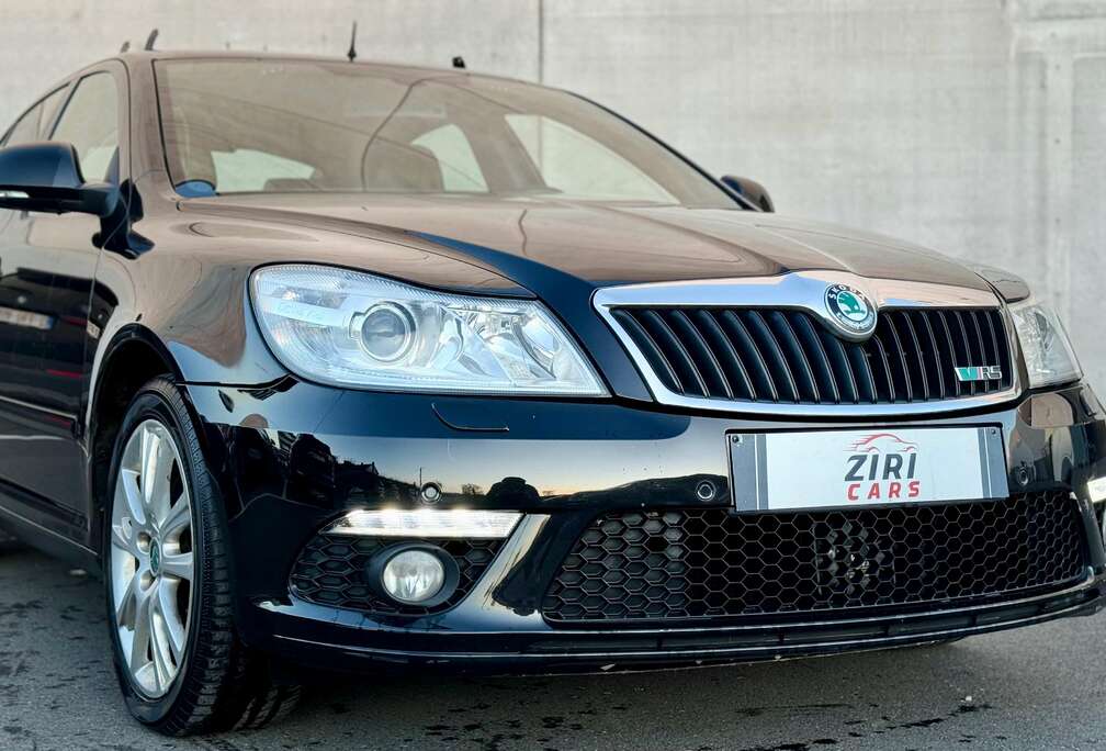 Skoda Octavia 2.0 TDI DPF DSG VRS - only for export