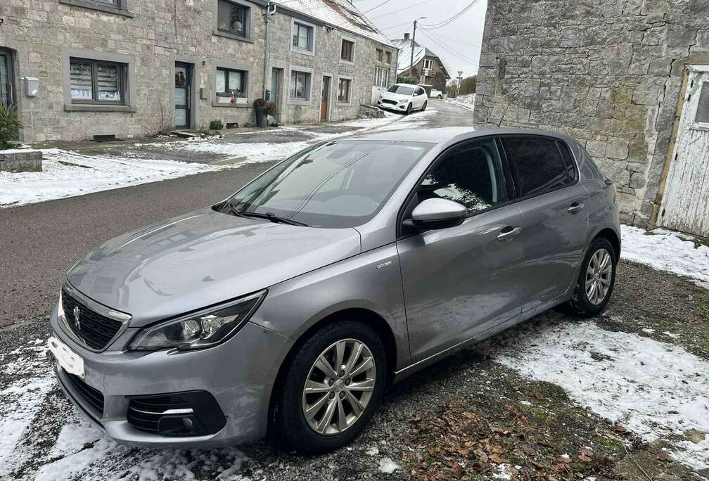 Peugeot 308 1.2 PureTech Style (EU6.3)