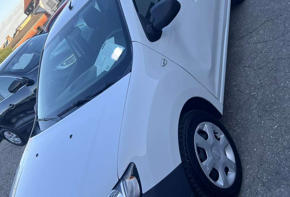 Dacia 1.2i Anniversary 2