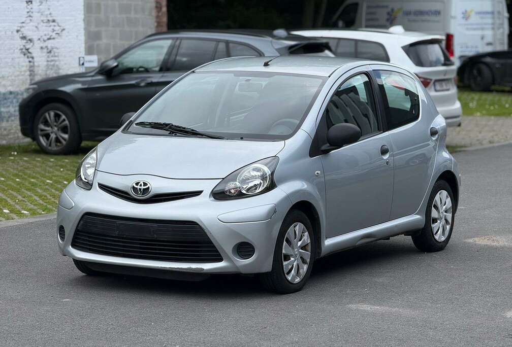 Toyota 1.0i Comfort
