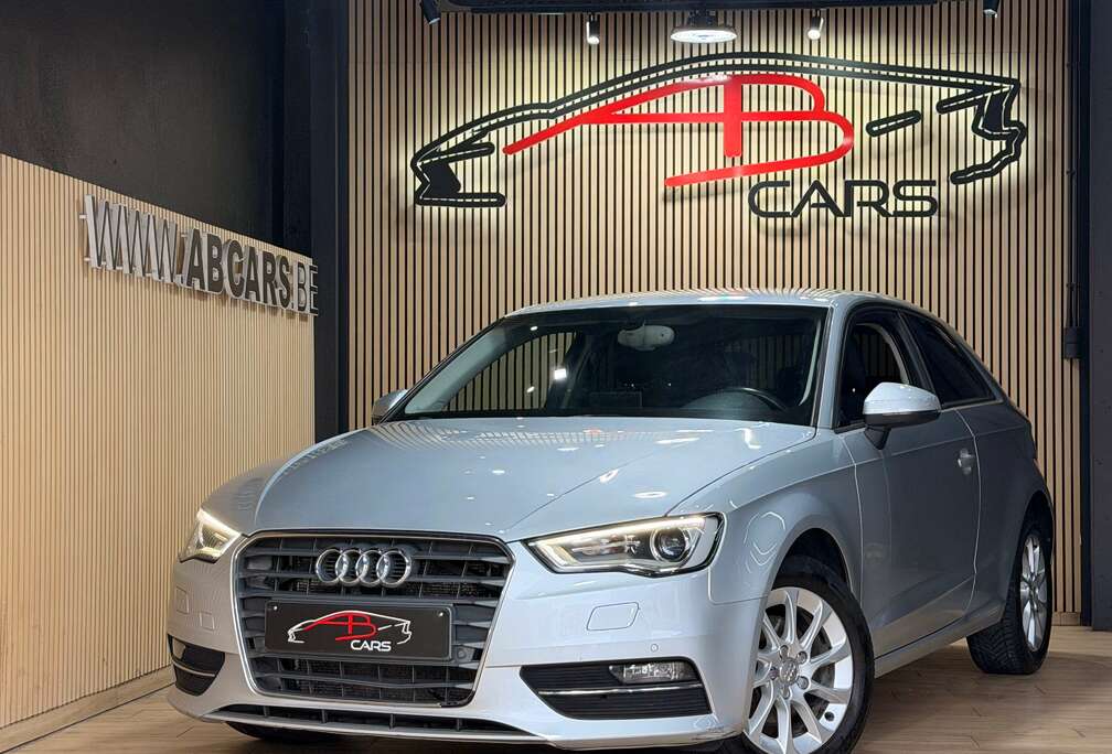 Audi 1.6 TDi * SPORT * GPS *