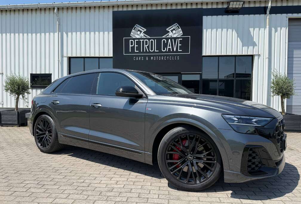 Audi Q8 SUV e-hybrid 60 TFSI e Quattro Tiptronic (360 kW)