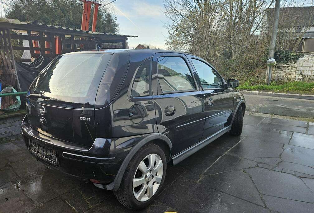 Opel Corsa 1.3 DT CDTi 16v Essentia