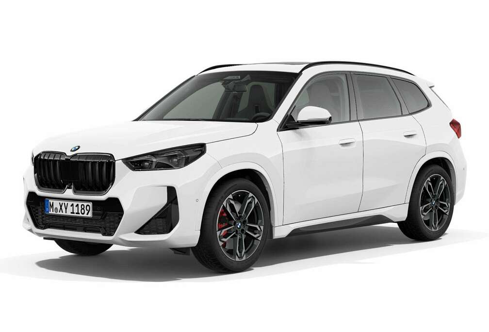 BMW sDrive18i M Sport Pro / **COMING SOON** / M SEAT / DRIV PROF / PANO / HUD / 360CAM / TREKHAAK / KEYL / ...