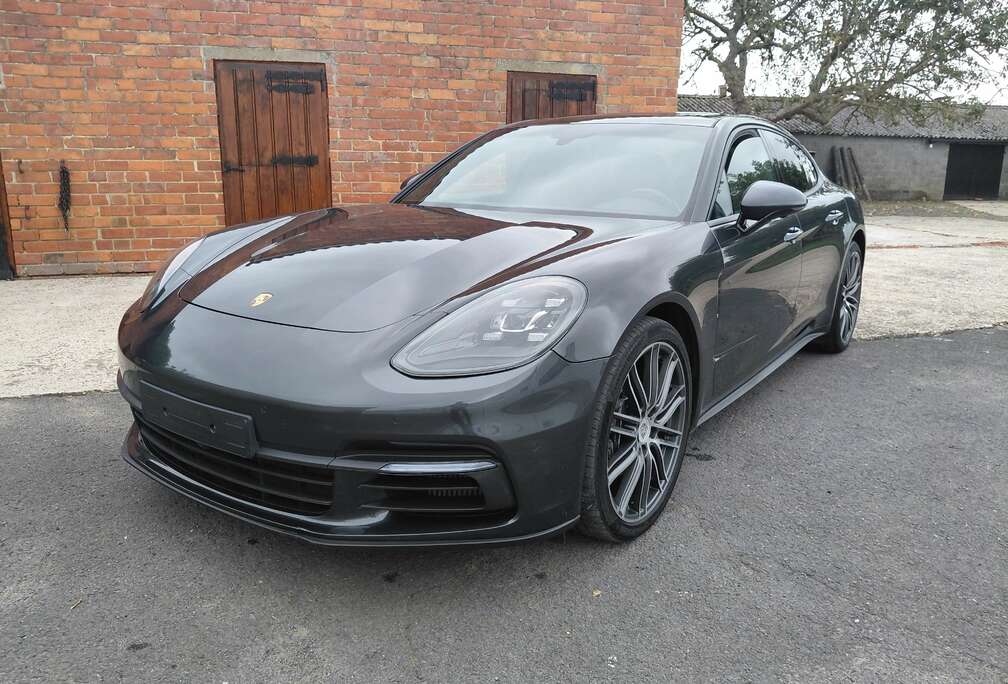 Porsche Panamera 4S 2.9 V6