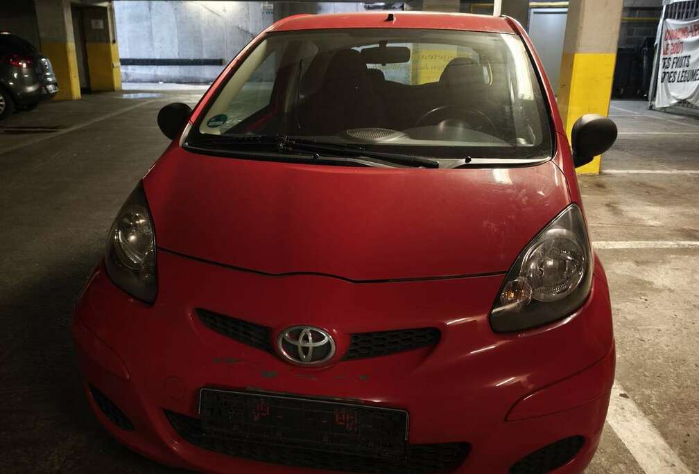 Toyota 1.0 VVT-i VIP