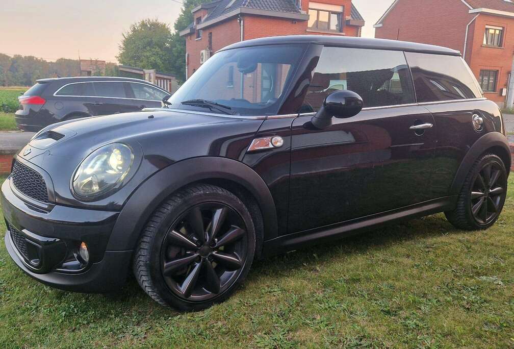 MINI 1.6i