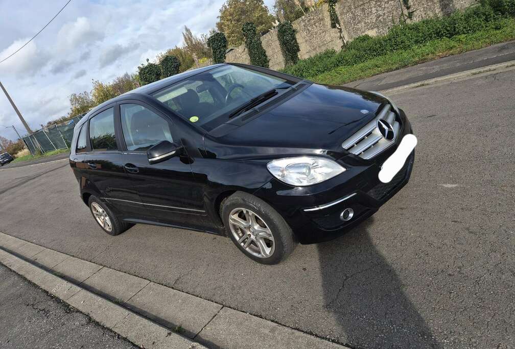 Mercedes-Benz mercedes b180 diesel euro 5/pour piece ou export