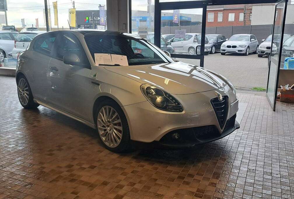 Alfa Romeo 1.8 QUADRIFOGLIO.....