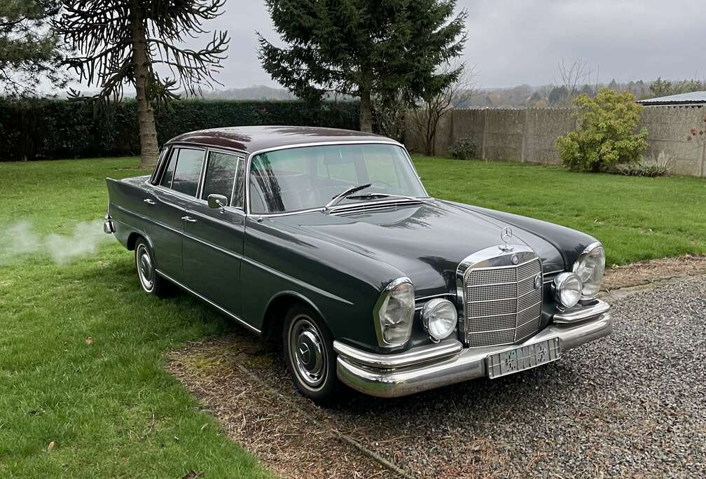 Mercedes-Benz 230s Automatique