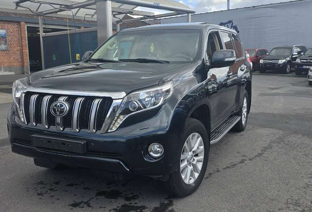 Toyota Land Cruiser 2.8 D-4D Lounge A/T belge auto