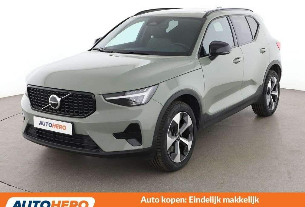 Volvo 2.0 B3 Mild-Hybrid Plus Dark 2WD