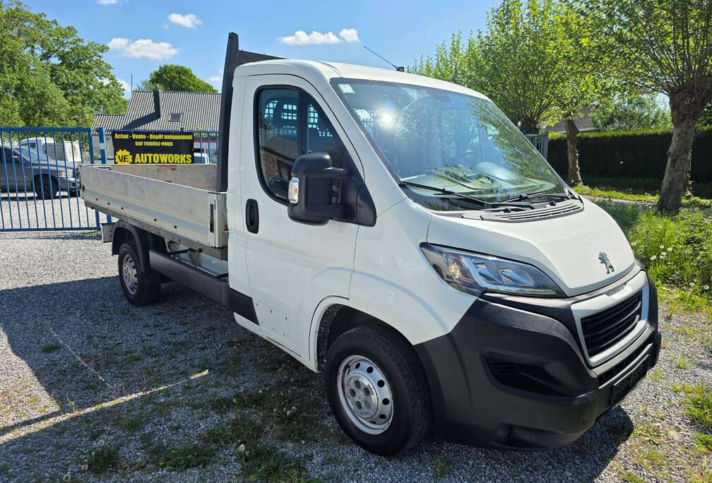 Peugeot Boxer 2.0 BlueHDI-BENNE FIXE LONGUE-lire svp ,?Merci