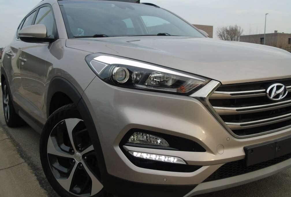 Hyundai 2.0 CRDi 2WD*1e Eigen*Ohboek*Apple Carplay*EURO 6b