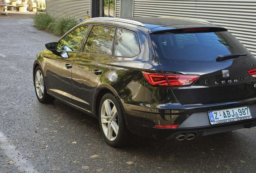 SEAT ST 1.5 TSI ACT DSG OPF FR Black Matt Edition