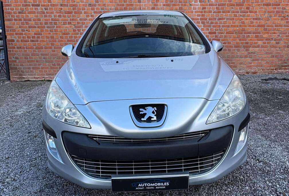Peugeot 308 1.6 HDi Confort Pack FAP