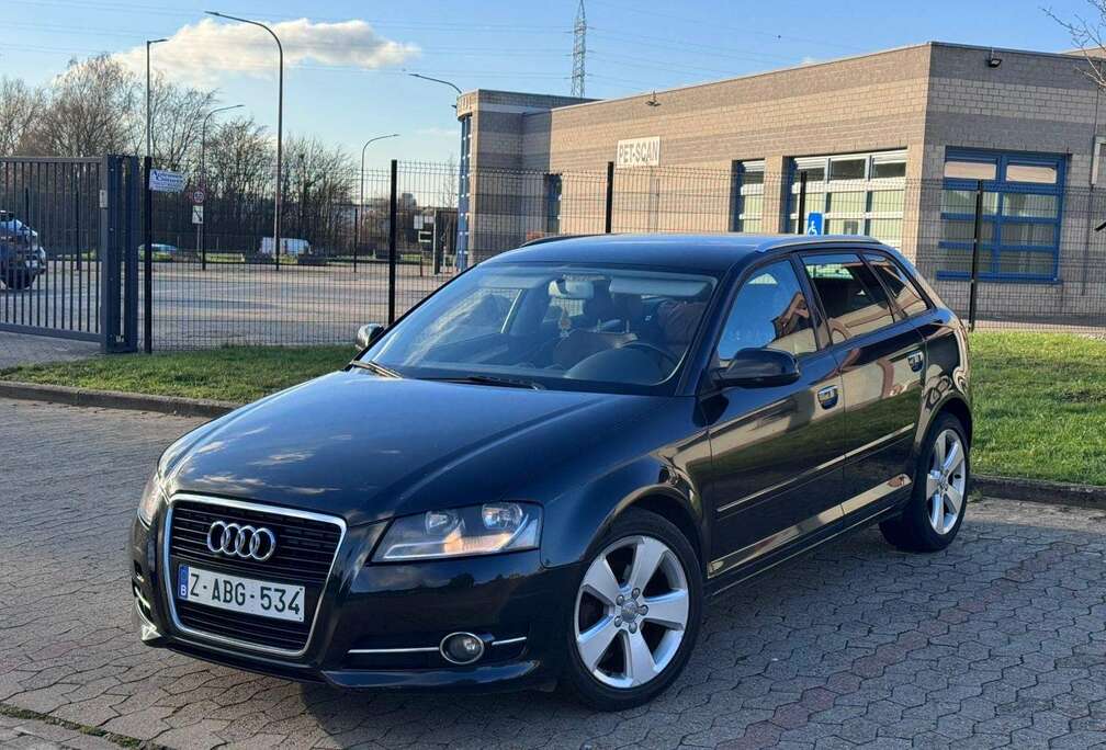 Audi Sportback 1.6 TDI Avec Feuill Rose Ct